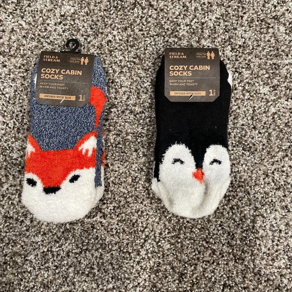 2 Pairs of Field & Stream Cozy Cabin Socks